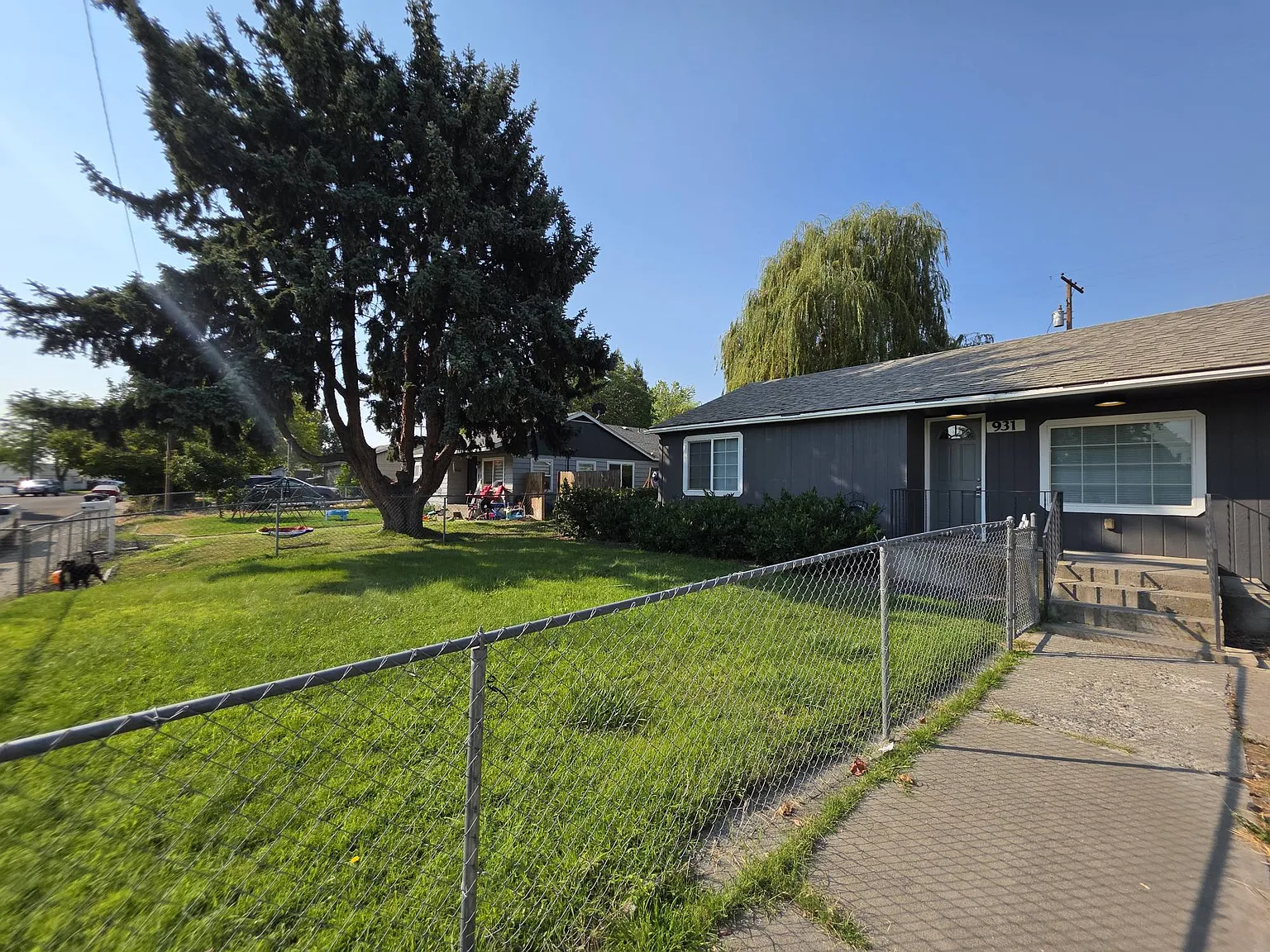 931 Sanford Avenue - A — Photo 2