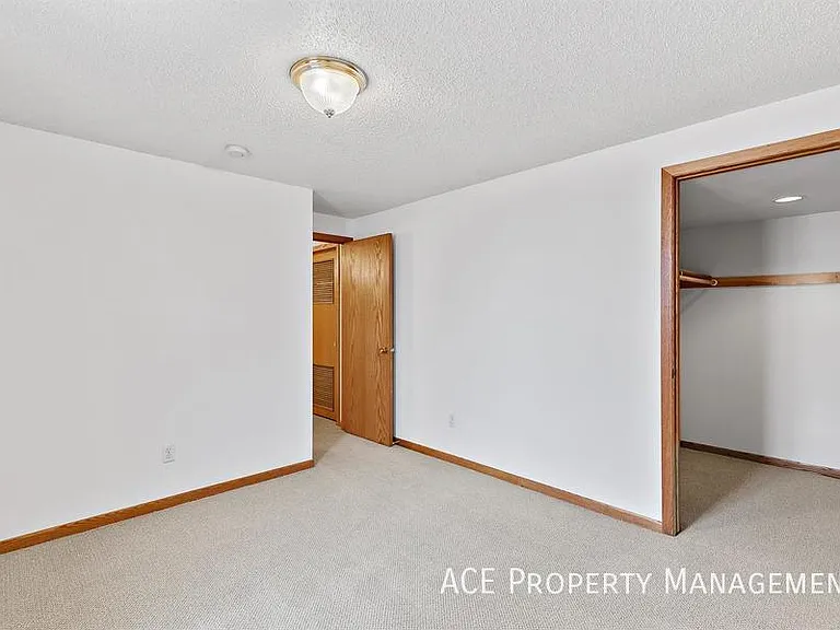 3738 Park Dr — Photo 7