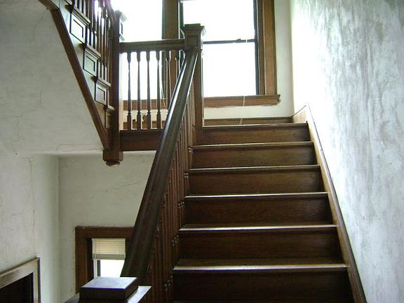 5th image of 5700 Highland Ave