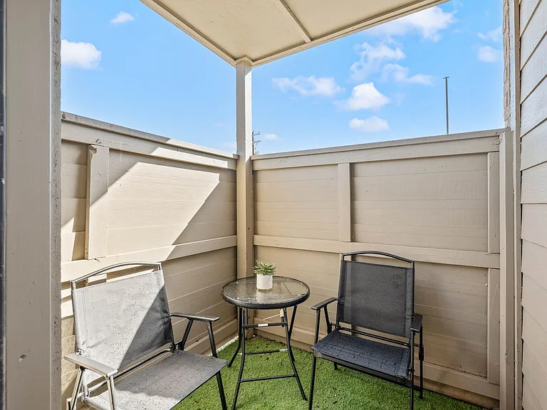 1608 Pecan Chase Cir #19 — Photo 12