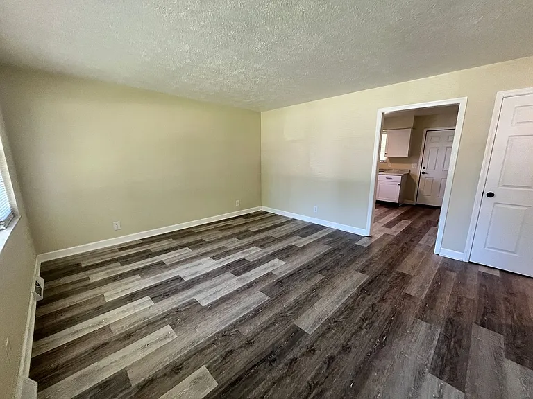 307 Sunset Ln — Photo 11