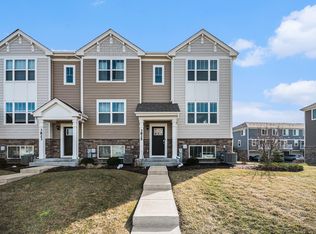 3825 Honeysuckle Ln, Elgin, IL 60124