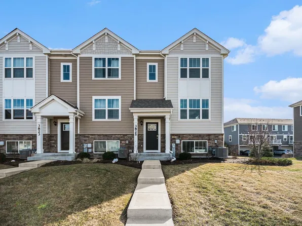 3825 Honeysuckle Ln, Elgin, IL 60124