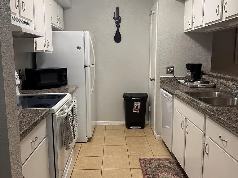 4601 Carmen Ave #2402 — Photo 6