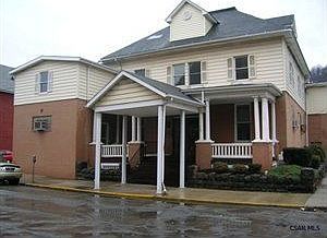 1st image of 119 Jackson St