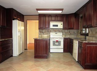 13 Kingswood Rd, Marlton, NJ 08053