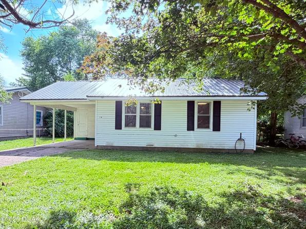 718 Gibson Ave, Neosho, MO 64850