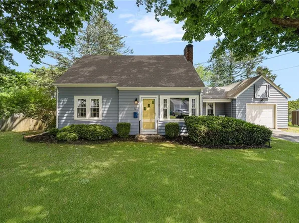 26 Tarleton Rd, South Kingstown, RI 02879