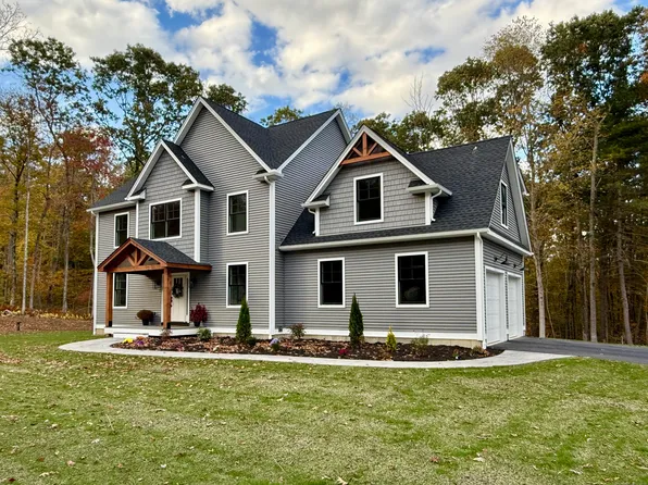 33 Greenwich Place, Colchester, CT 06415