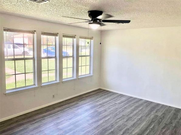 fayetteville-arkansas-2063368769 picture