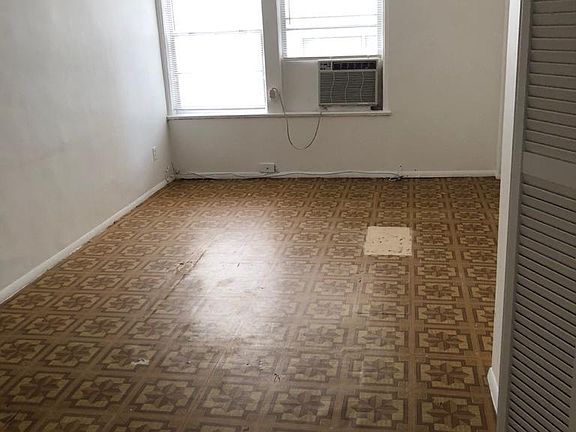 4th image of 1456 Washington Ave #206