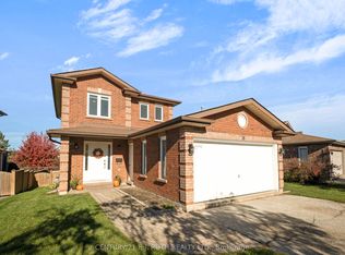 76 Arthur Ave, Barrie, ON L4M 6H5