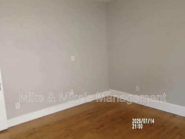 6424 W Chambers St — Photo 15