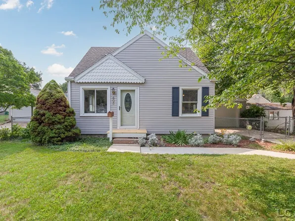 603 Island Dr, Tecumseh, MI 49286