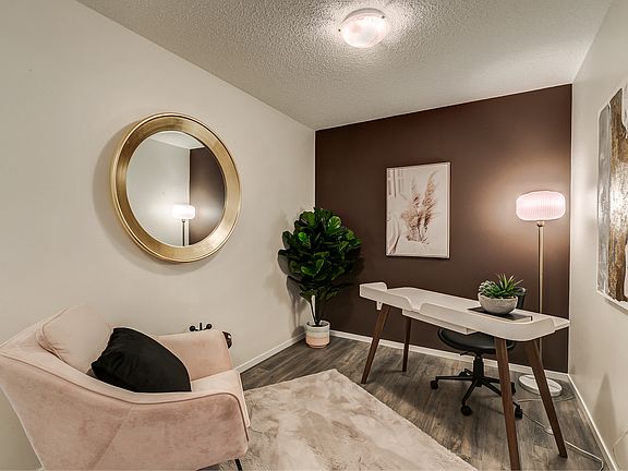 5th image of 69 Mission Rd SW #1502393