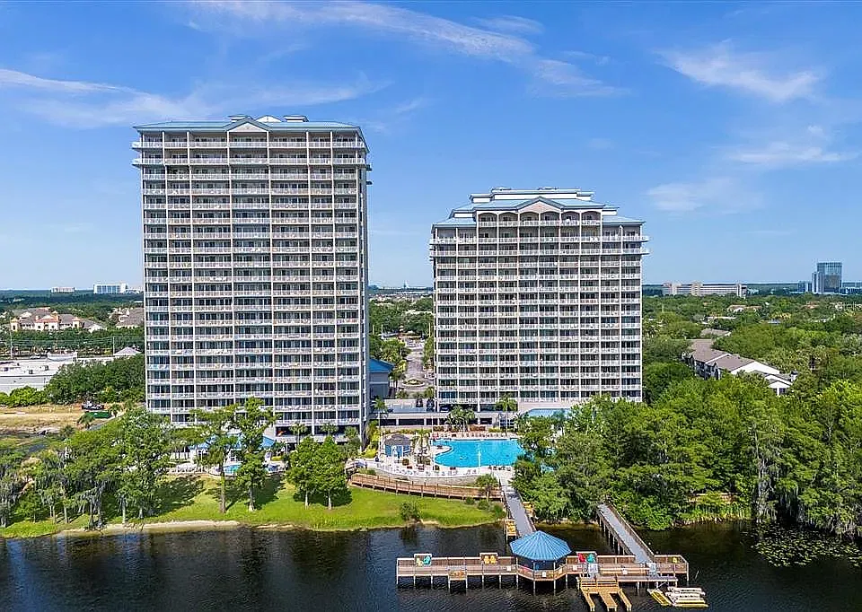 13427 Blue Heron Beach Dr #21204