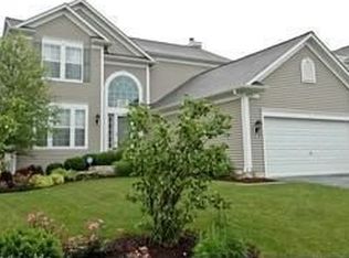 605 Somerset Ave, Dundee, IL 60118