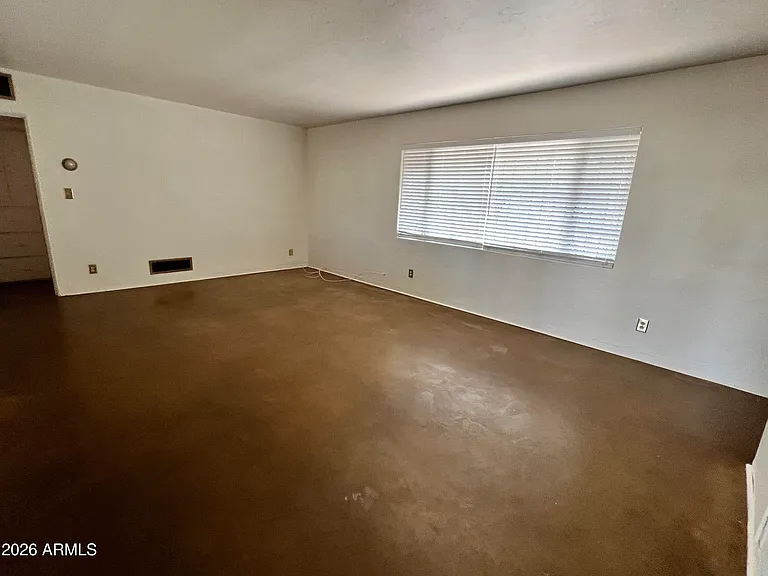 117 N Sawtelle Ave — Photo 12