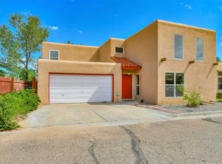 2210 Camino Rancho Siringo, Santa Fe, NM 87505