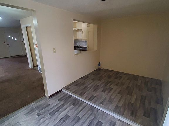 5th image of 1438 Sulzer Ave