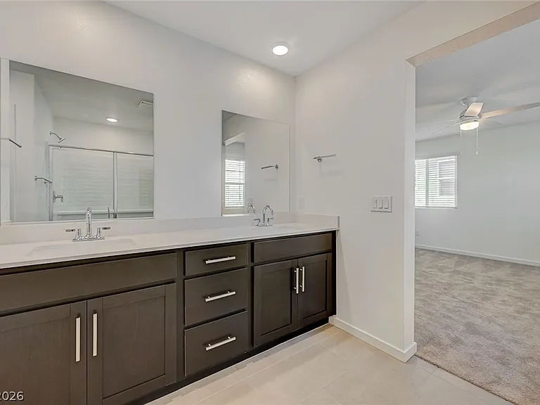 324 Lupton Ave — Photo 47