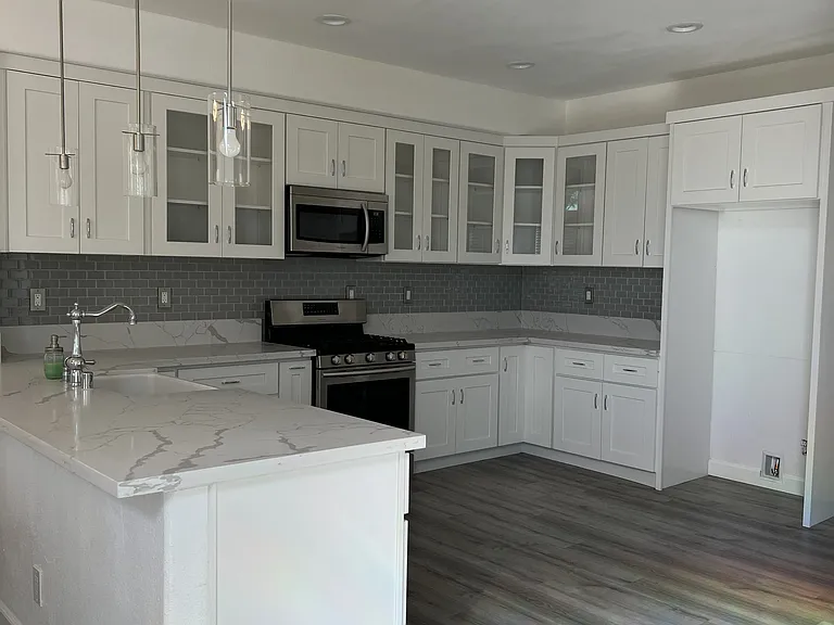 277 Camino Toluca — Photo 2