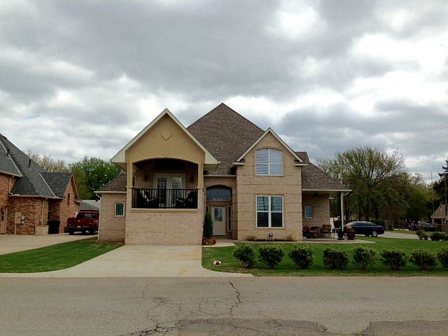 1st image of 1700 N Eagle Ln