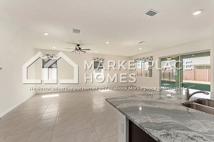 4170 NW 48th Terrace Rd — Photo 11
