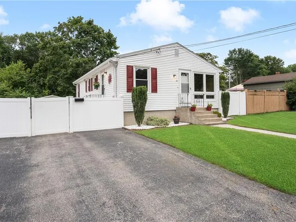 22 Wood St, West Warwick, RI 02893