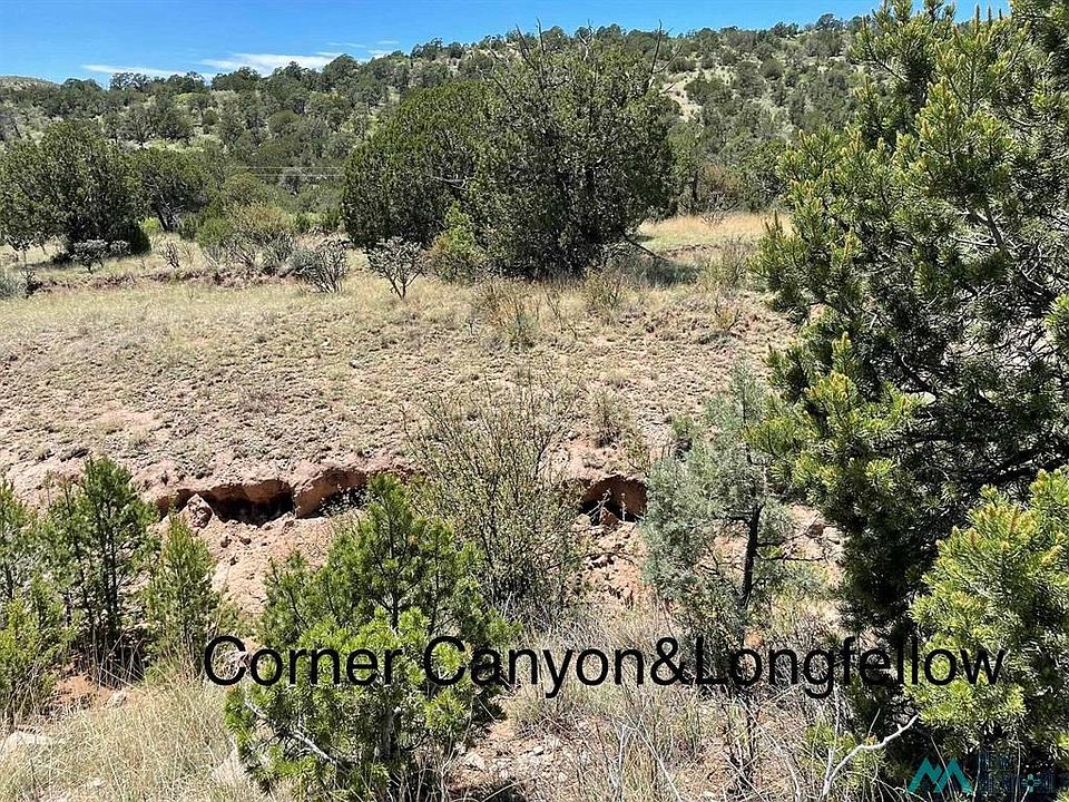 1st image of 33 Canyon Rd