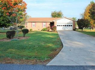 189 Dellinger Dr, Statesville, NC 28625