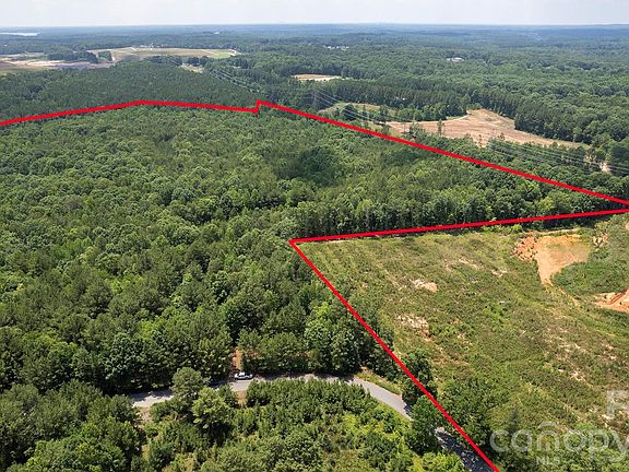 3rd image of 8169 Raccoon Track Dr
