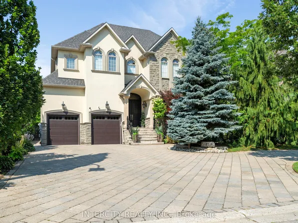 118 Park Ridge Dr, Vaughan, ON L0J 1C0