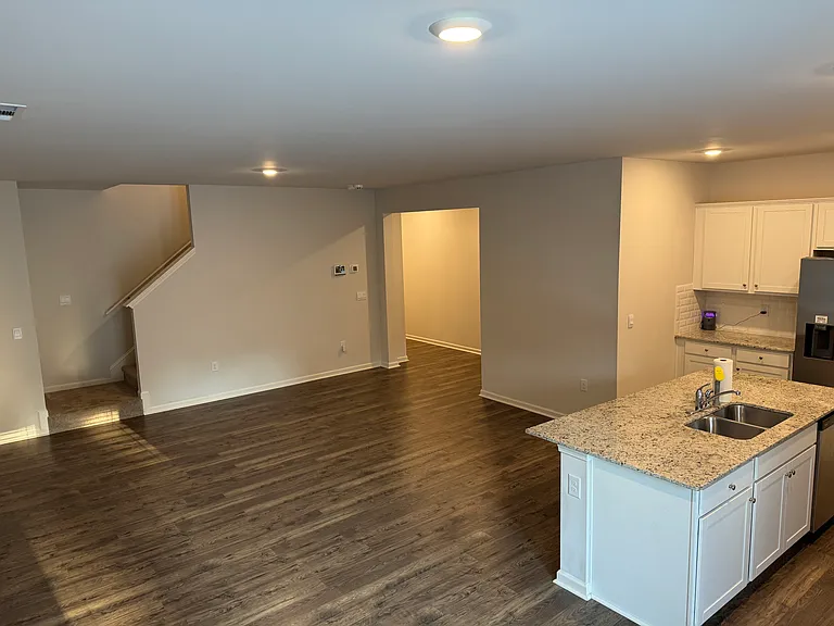 300 Stoneybrook Dr — Photo 21