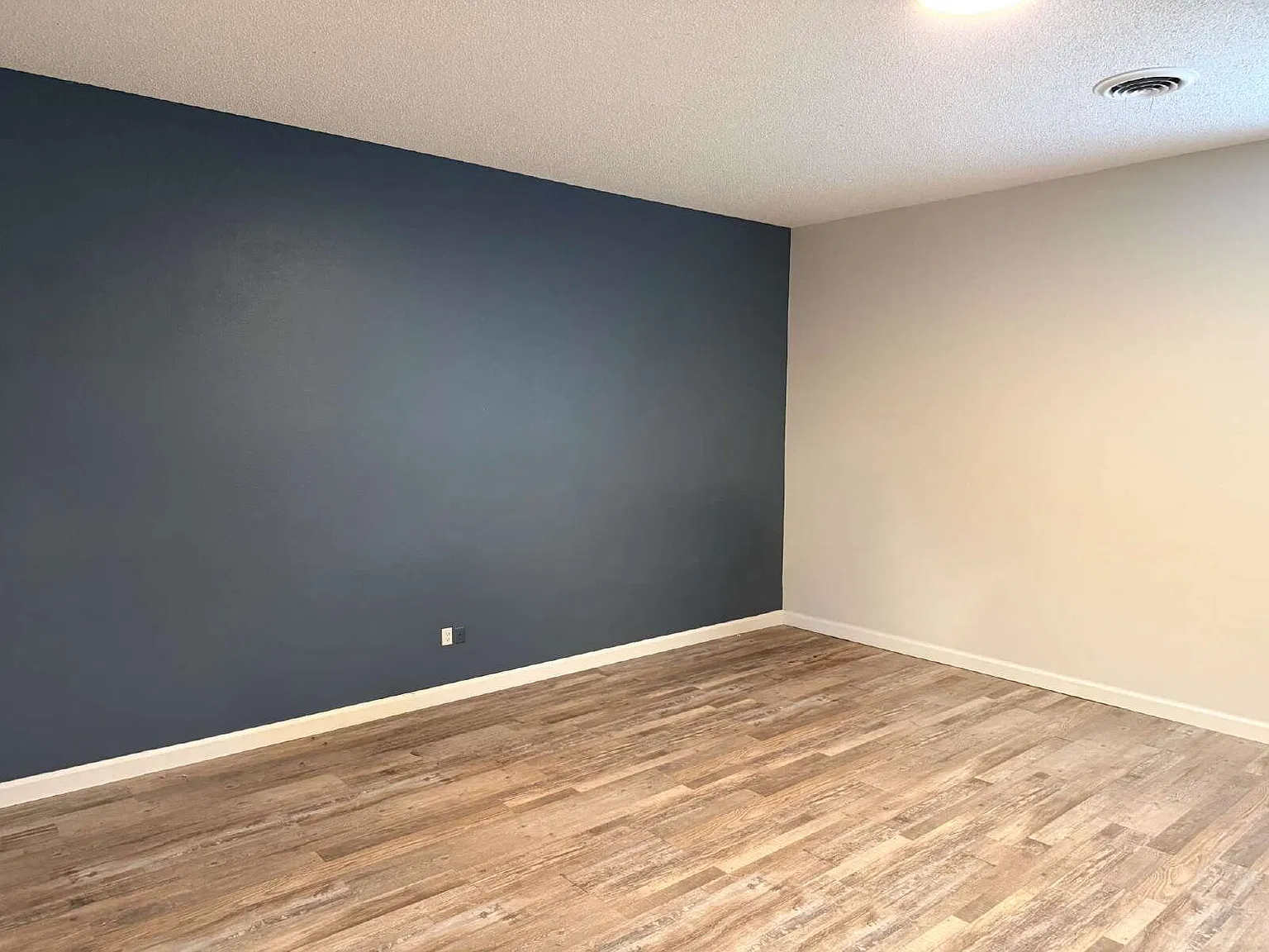 1 bed, 1.0 bath, 500 sqft, $1,325 — Photo 4