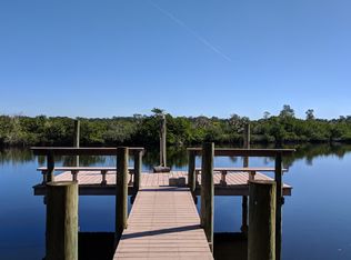 2915 51st St E, Bradenton, FL 34208