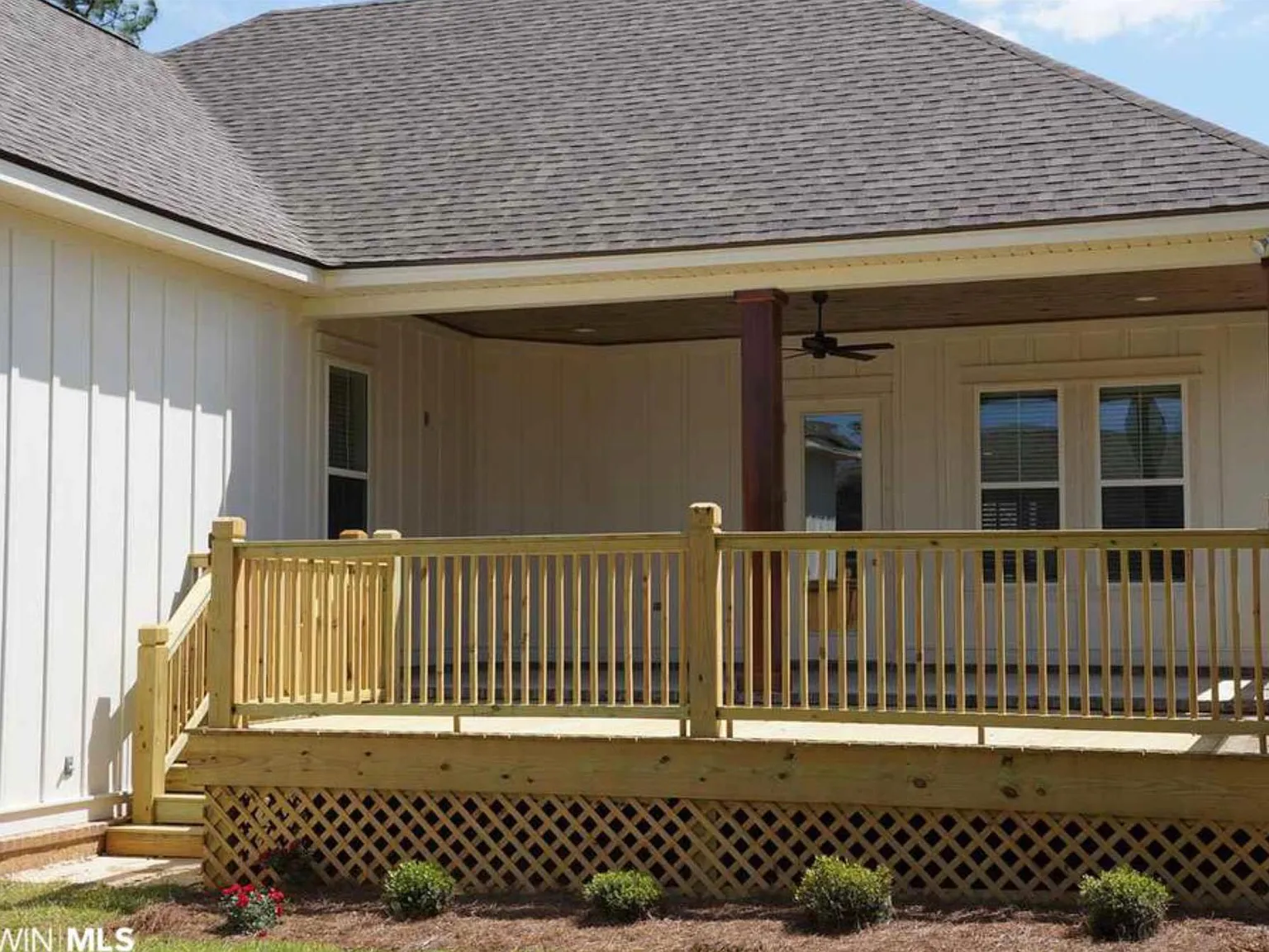 4 bed, 2493 sqft, $3,500 — Photo 2
