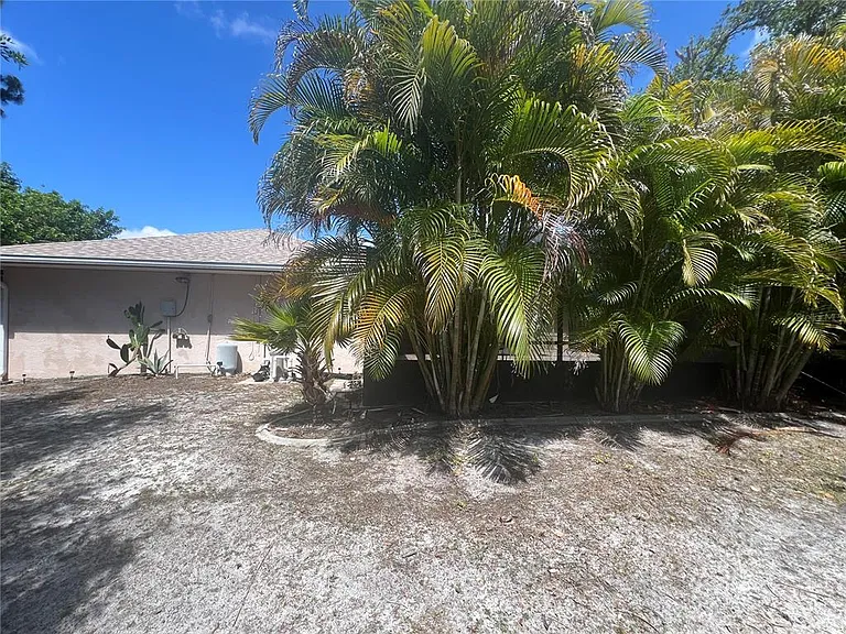1314 Beacon Dr — Photo 41
