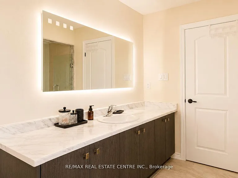 15 Cahill Dr — Photo 31