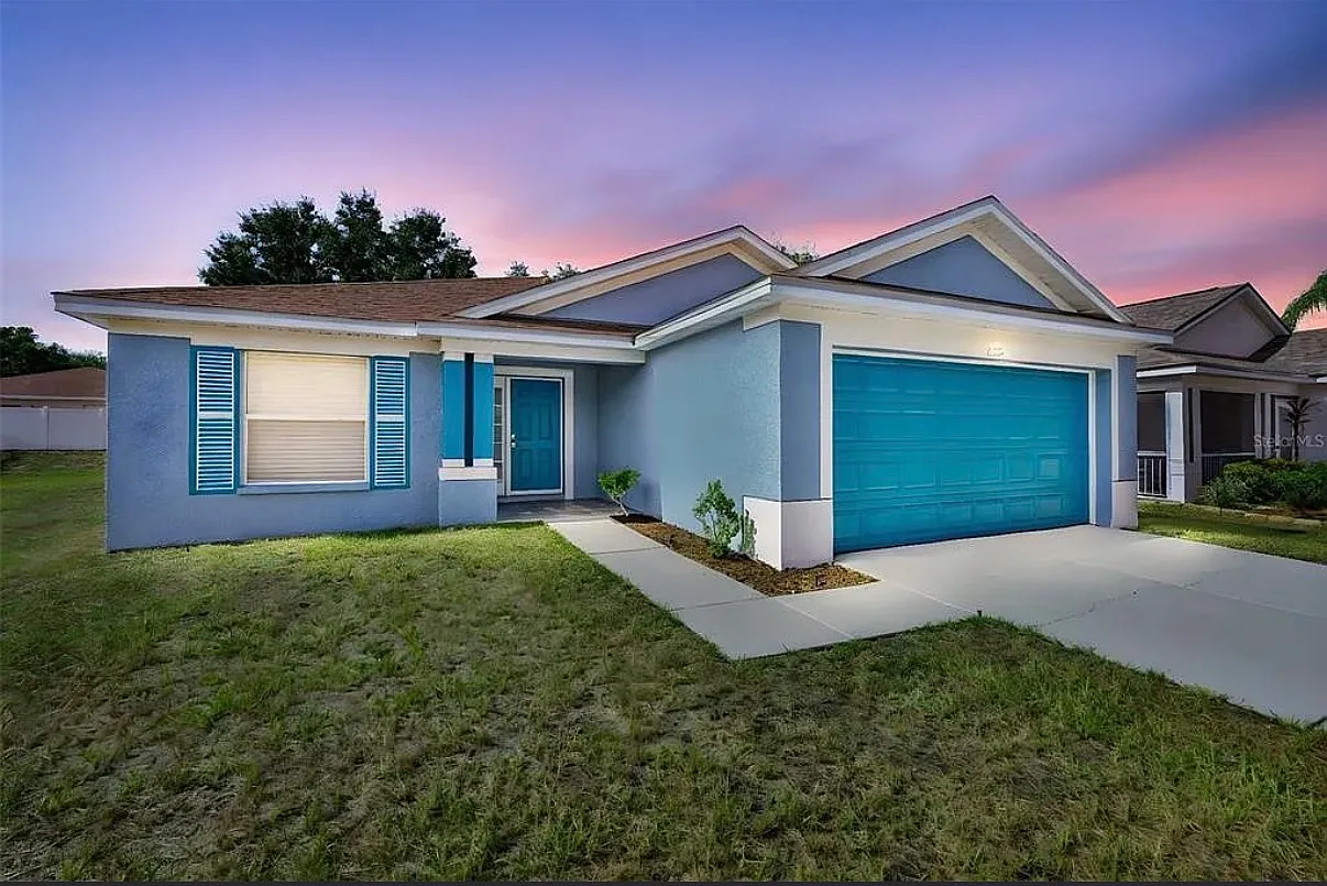 4 bed, 1728 sqft, $2,250 — Photo 1