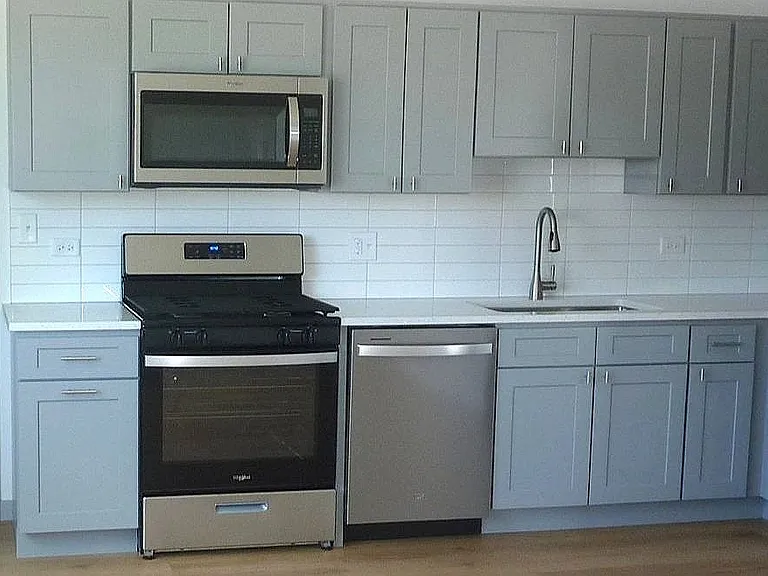 9522 S 53rd Ave #2S — Photo 9