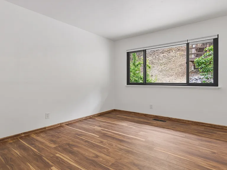 4125 Canada Ct — Photo 16