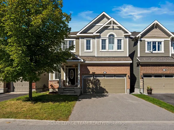 32 Escallonia Ct, Ottawa, ON K2S 0W9