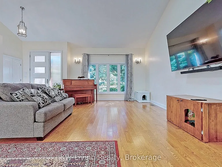 1280 Watersedge Rd — Photo 6