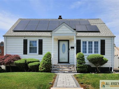 75 Strawberry Hill Ave, Woodbridge, NJ, 07095