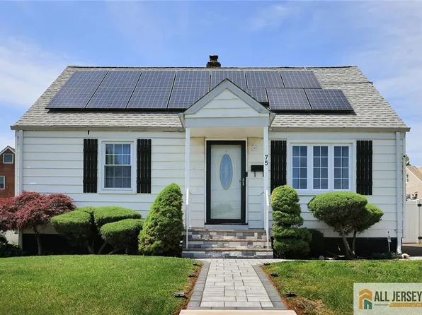 75 Strawberry Hill Ave, Woodbridge, NJ 07095