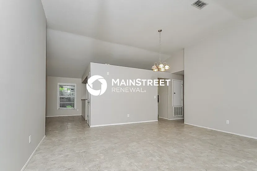 12104 Fruitwood Dr — Photo 2
