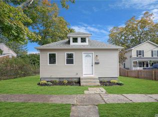 120 1st Ave, Huntington Station, NY 11746