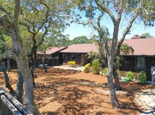 10 Sutton Ln, Novato, CA 94945