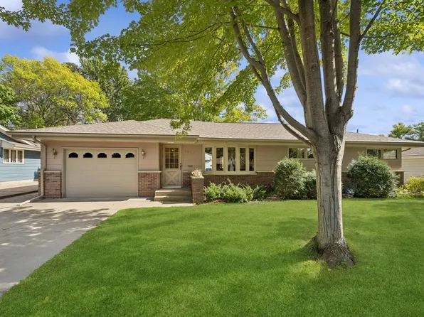 6835 Washington St NE, Fridley, MN 55432